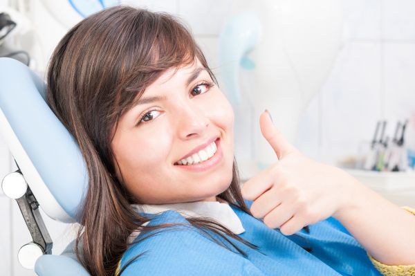 How Can Cosmetic Dentistry Improve Stained Teeth?